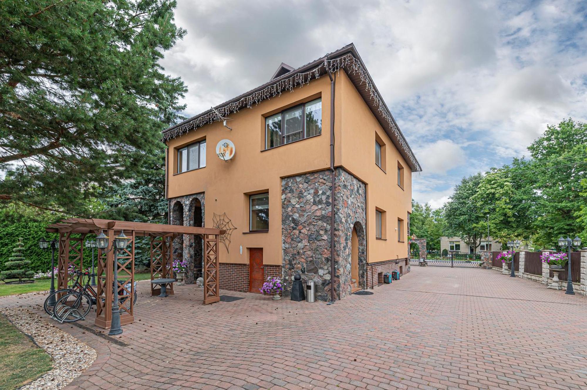 Spacious Studio Apartment By Polo Apartments Каунас Экстерьер фото