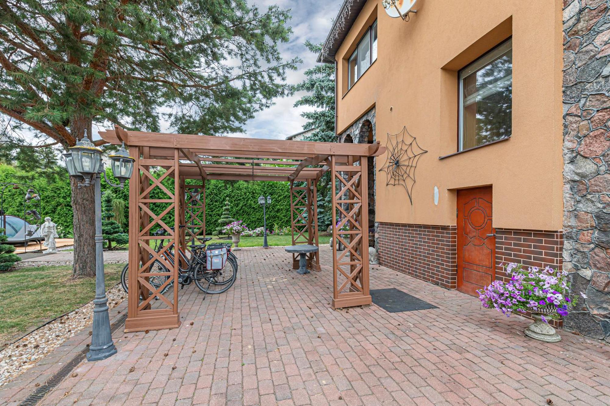 Spacious Studio Apartment By Polo Apartments Каунас Экстерьер фото
